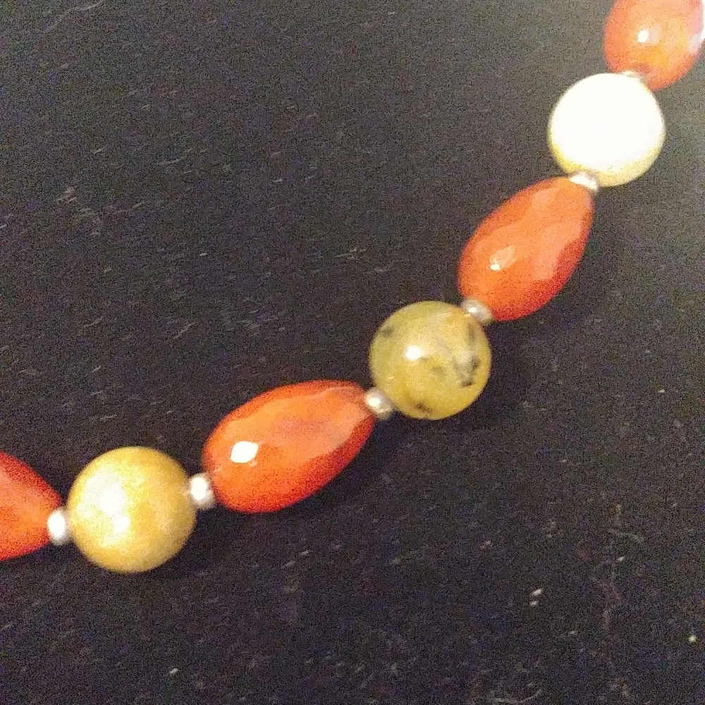 18-in with one and a half-in extender all natural stone necklace. - Picture 2 of 3